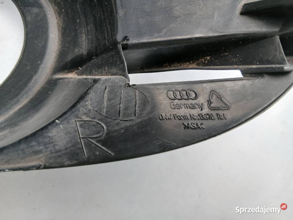 Audi A6 C6 kratka zderzaka prawa 4F0807682A 2005 Szczerbice