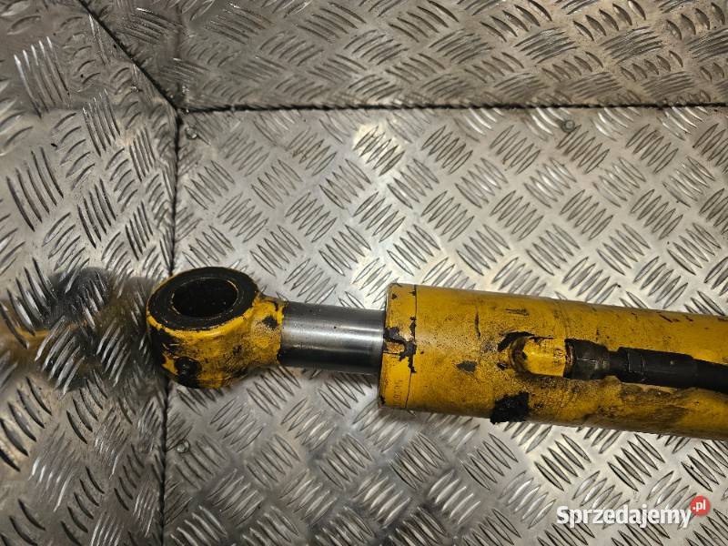 Siłownik hydrauliczny otwierania łyżki Komatsu Gdynia