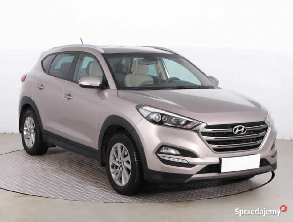 Hyundai Tucson 20 CRDi nieuszkodzony mazowieckie