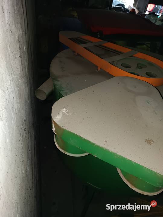 Mieszalnik pasz sypkich IGAMET 1200 dostępny w nieuszkodzony Opoczno