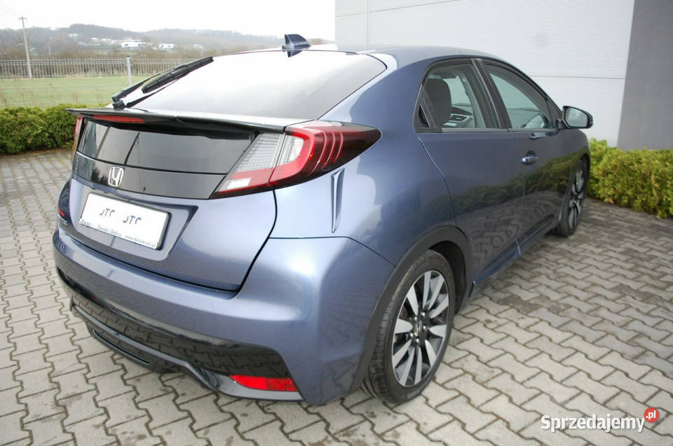 Honda Civic Pierwszarej 2017 FACE LIFTING IX Rok produkcji 2016 Dębica
