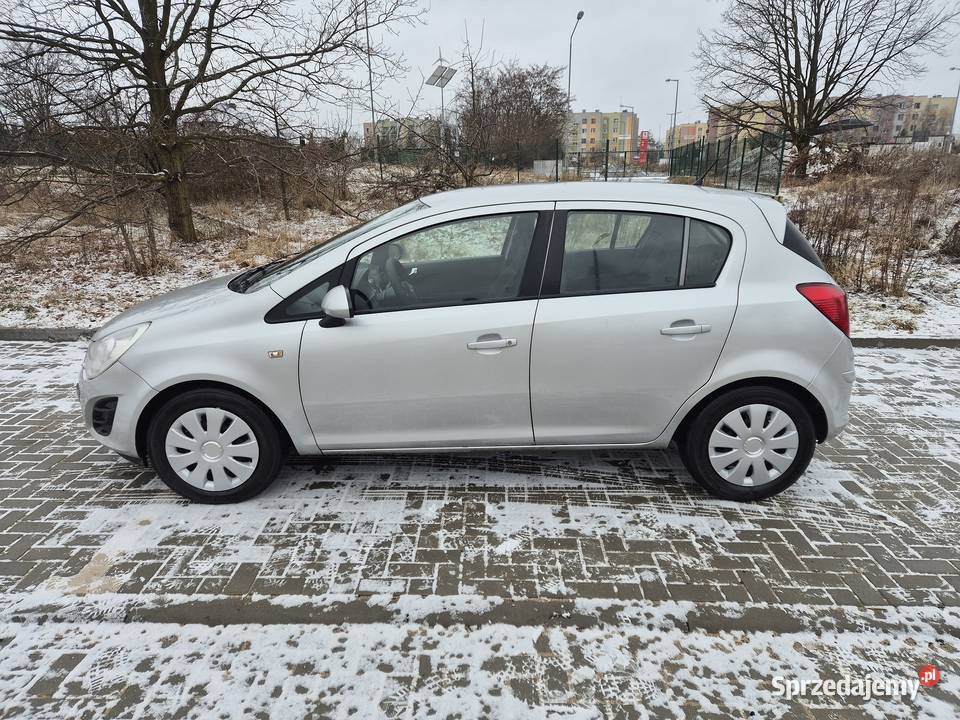 Opel Corsa D 2013 5Dzwiowy 116 przebieg Klima Corsa Legnica sprzedam