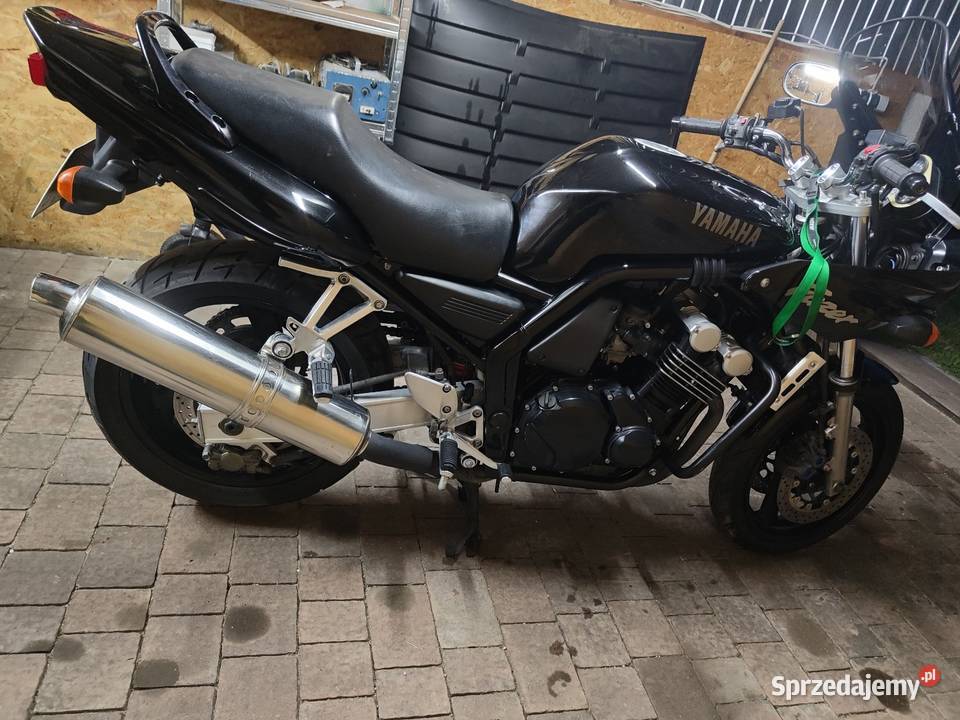 Yamaha Fazer 2001 cała w orginale Yamaha wielkopolskie Leszno