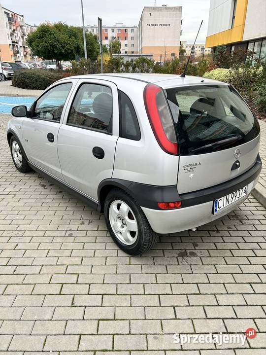 Opel Corsa 12 benzyna lift 182000