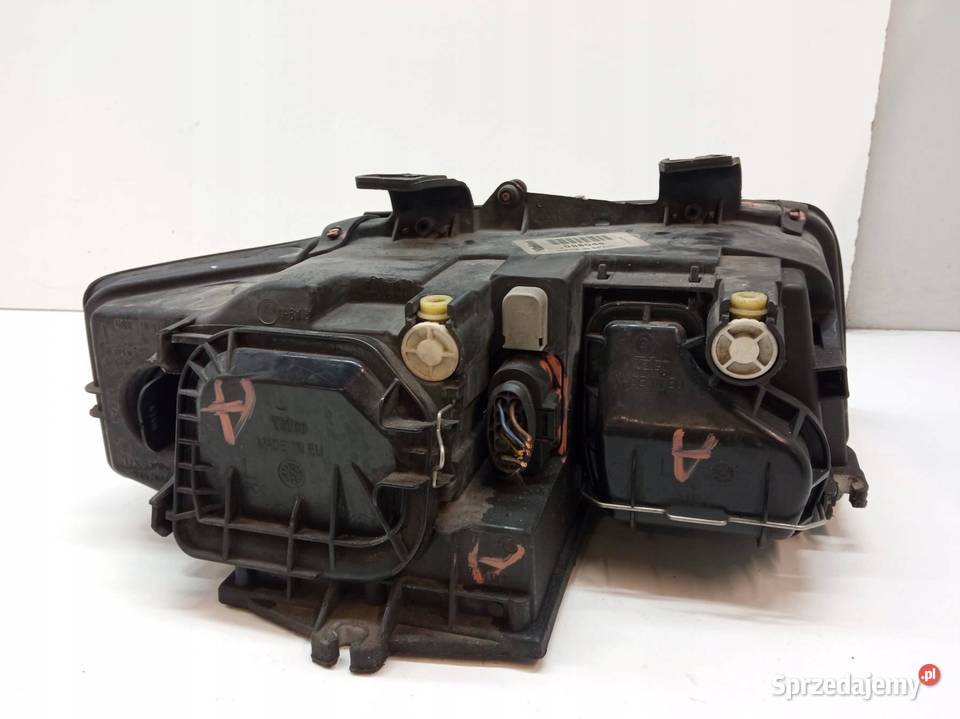 LAMPA PRZÓD LEWA EU 088048 Audi A4 II 20002006 Rok produkcji 2003