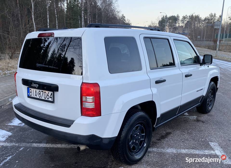 JEEP PATRIOT 20 benzyna mały przebieg zadbany tempomat podlaskie Białystok