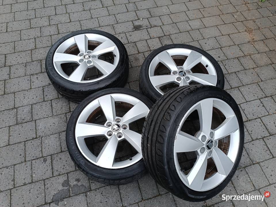 Sprzedam komplet felg aluminiowych Skoda Rapid Posada