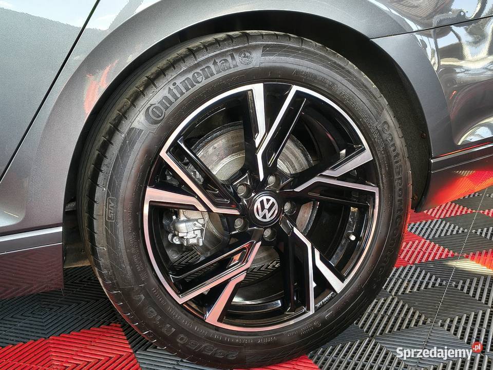 Volkswagen Passat 20TDI Automat Niski przebieg światła przeciwmgielne Passat Zarszyn