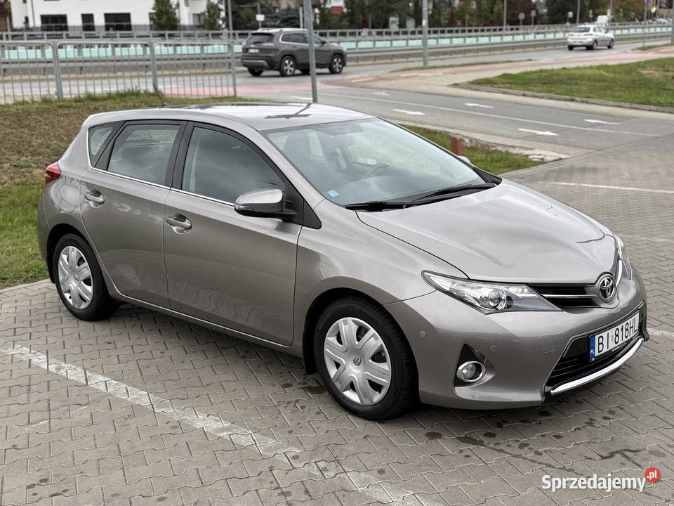 Toyota Auris II 16 Valvematic 132 Polski salon benzyna Auris