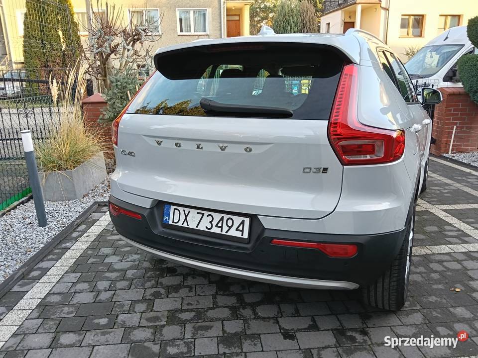 VOLVO XC40 20d 4x4 Navi Full LED Kamera virtual asystent pasa ruchu Wrocław sprzedam