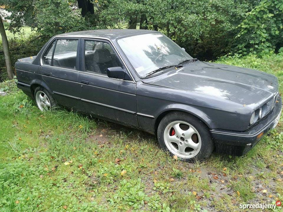 Bmw E30 uszkodzone Rok produkcji 1990 Kolbuszowa
