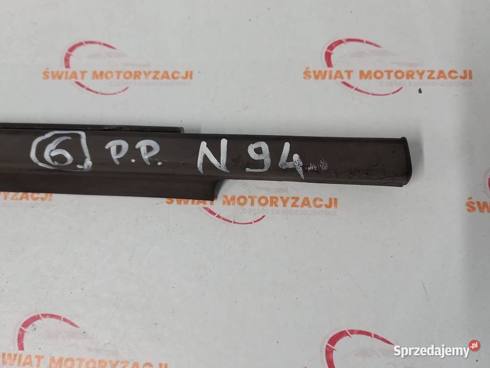 KIA SOUL 09r Listwa zgarniająca prawy przód Listwy i nakładki Kielce