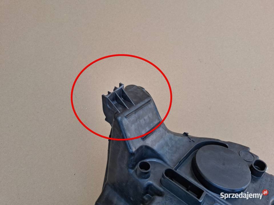 CITROEN C4 III REFLEKTOR PRAWY PRZÓD LAMPA PRAWA Części samochodowe Bieleń