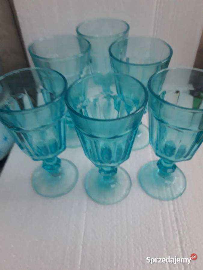 stare kieliszki do wina wody kolor turkusowy mazowieckie Warszawa