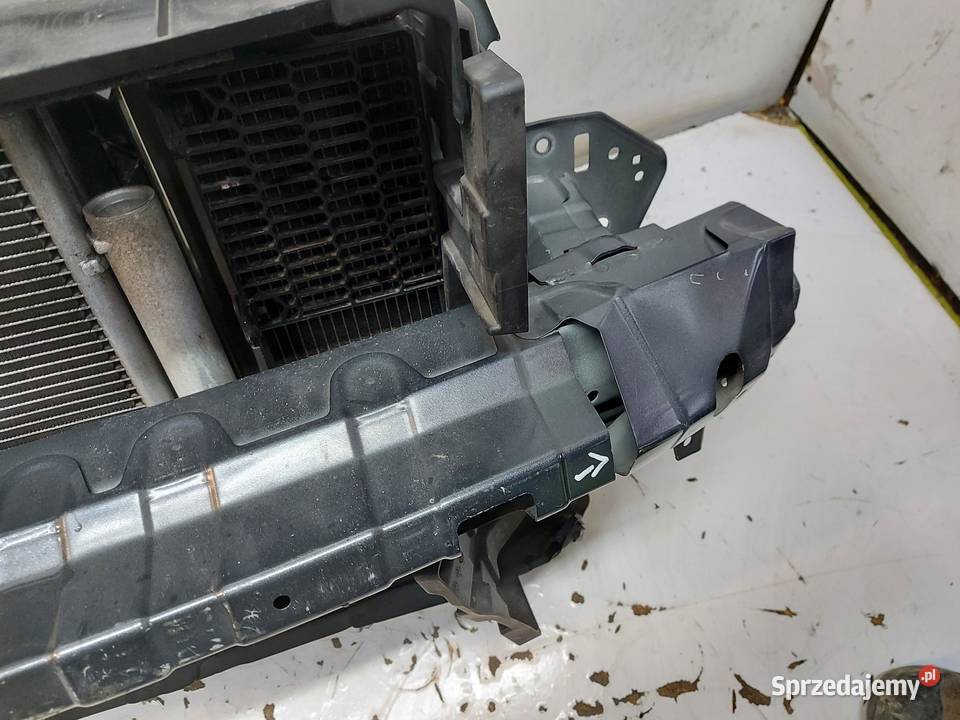 Honda HRV III eHEV 2022r CHŁODNICE PAS PRZEDNI