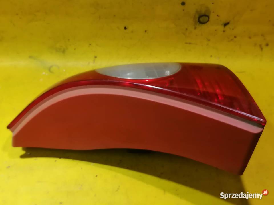 lampa tył prawa 8200071414 Renault Clio 2 Piotrków Trybunalski