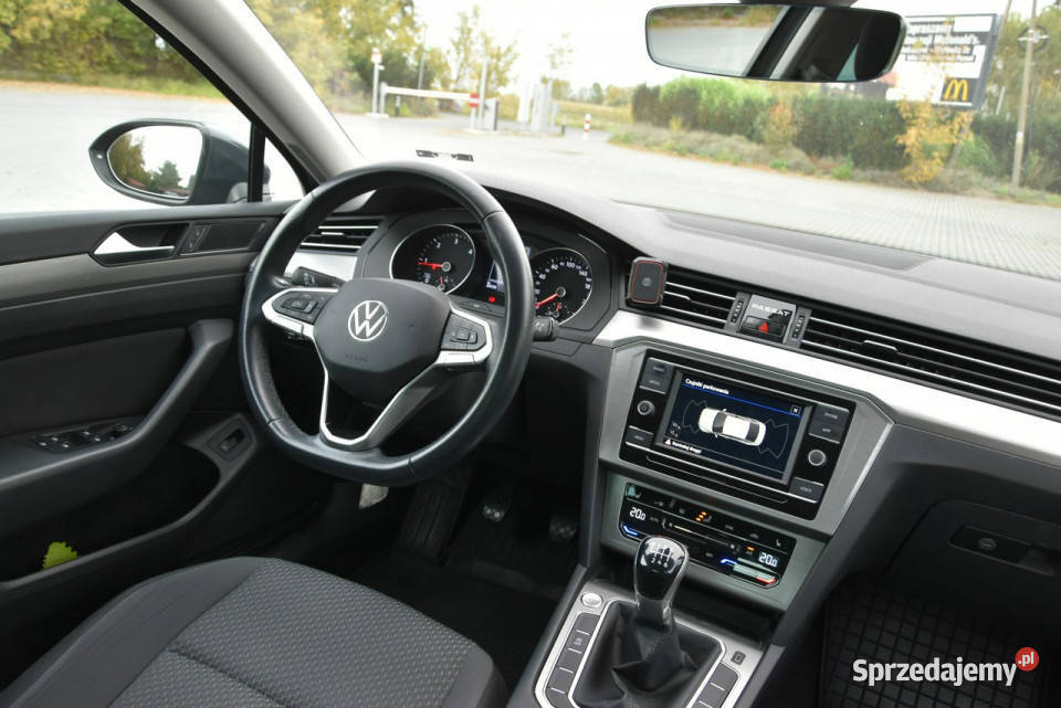 Volkswagen Passat 20TDi 150 Manual 2021r Polski światła LED Kampinos sprzedam