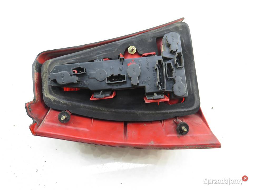 LAMPA PRAWA TYLNA VW GOLF IV Variant 1J9945075P osobowe