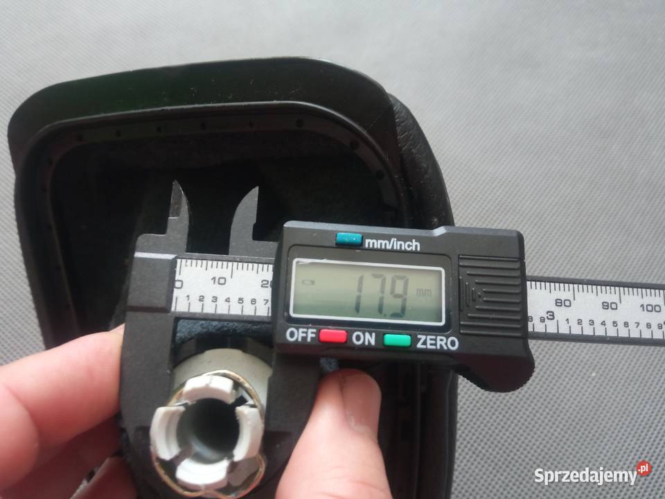 gałka mieszek zmiany biegów bora golf 4 12mm Gałki i mieszki lubelskie Świdnik sprzedam