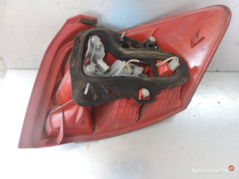 TOYOTA AURIS 1 E15 HB LAMPA LEWA TYLNA LEWY TYŁ lampy tylne Nowy Sącz