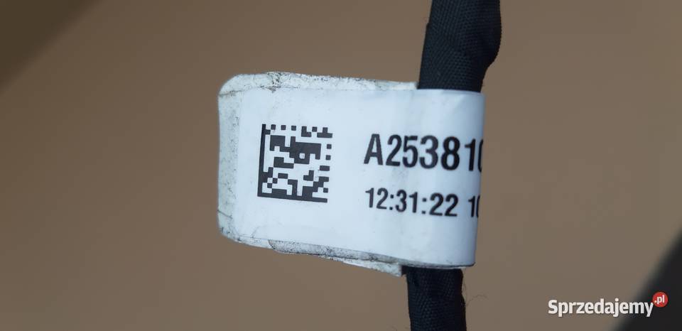 MERCEDES GLC X253 W253 LUSTERKO LEWE WIĄZKA Bieleń