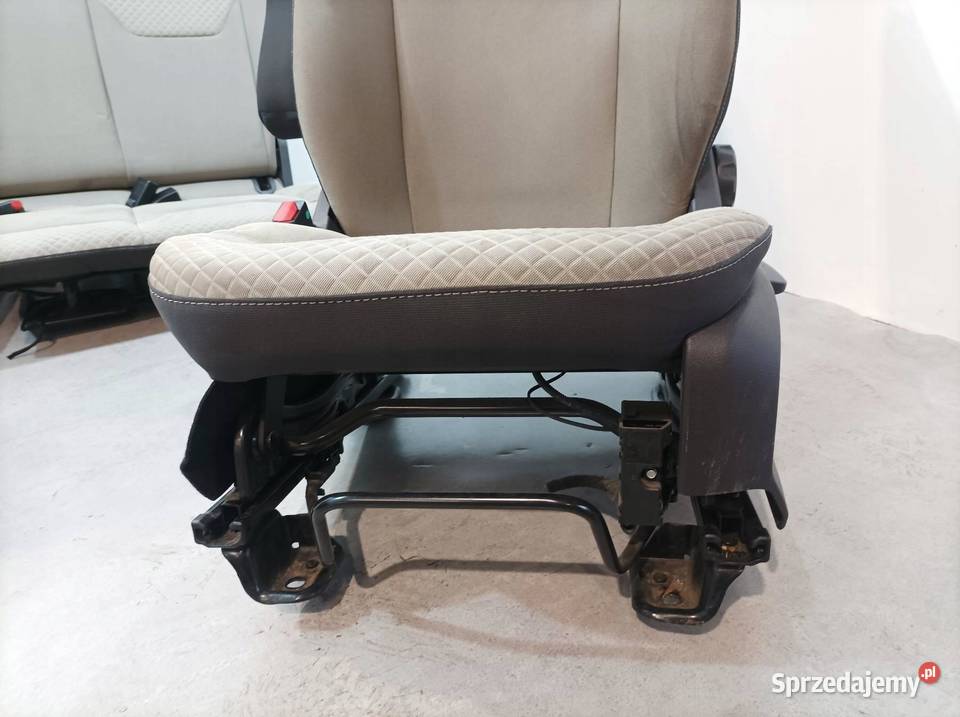 FOTELE PRZÓD TYŁ KOMPLET EU Ford Tourneo Courier świętokrzyskie