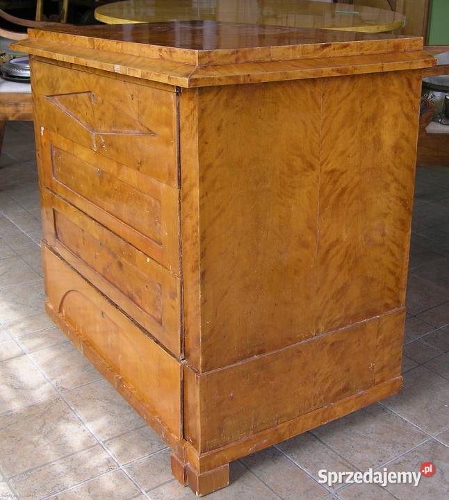Komoda Biedermeier do konserwacji
