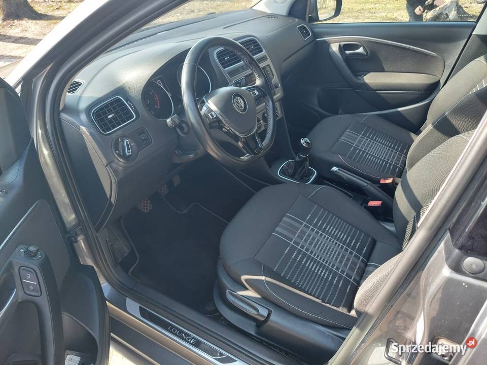 Volkswagen Polo 12 tsi lift klima alufelgi Rok produkcji 2015 wielkopolskie Wronki
