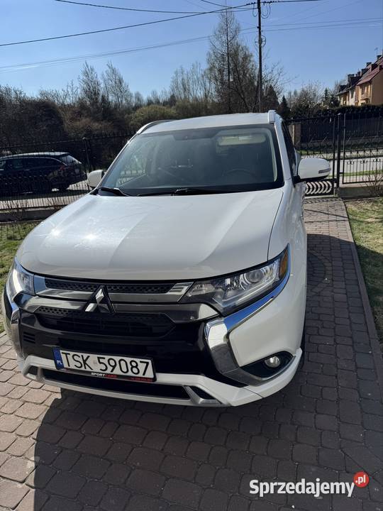 Mitsubishi Outlander PHEV 2019 bateria 85 Rok produkcji 2019 Skarżysko-Kamienna