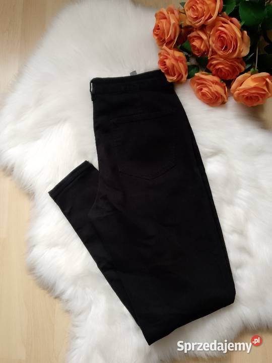 Czarne wąskie spodnie skinny ML Sinsay sprzedam