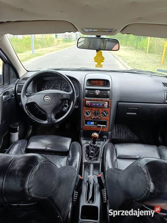 Sprzedam Opel Astra 16 benzyna gaz skóry grzane Płock sprzedam