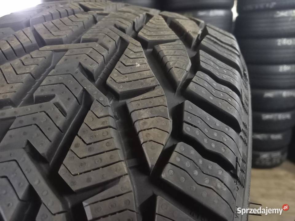 2x Opona nieużywana zimowa 23540R18 TAURUS 309 Zaścianki sprzedam