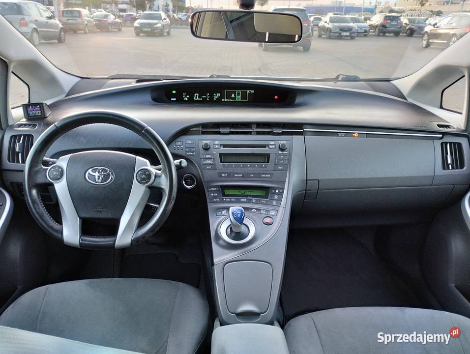Toyota Prius 3 18 LPG 99KM Prius Ząbki