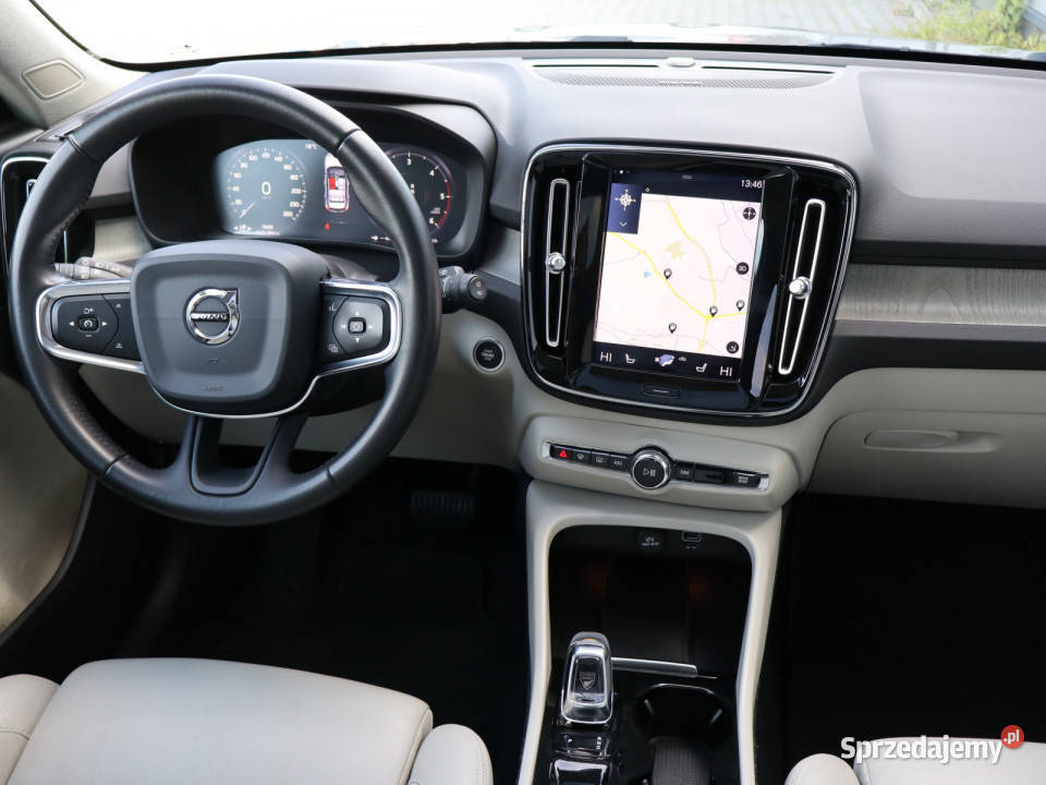 Volvo XC40 D4 AWD śląskie Katowice