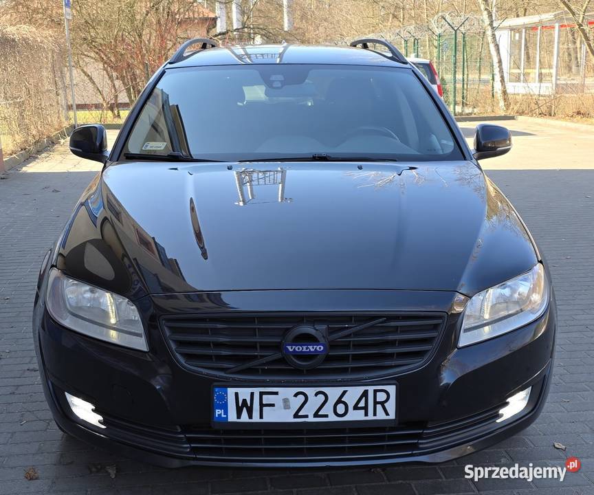 Volvo V70 2014r D3 5 cylindrów 136 19843 czarny sprzedam