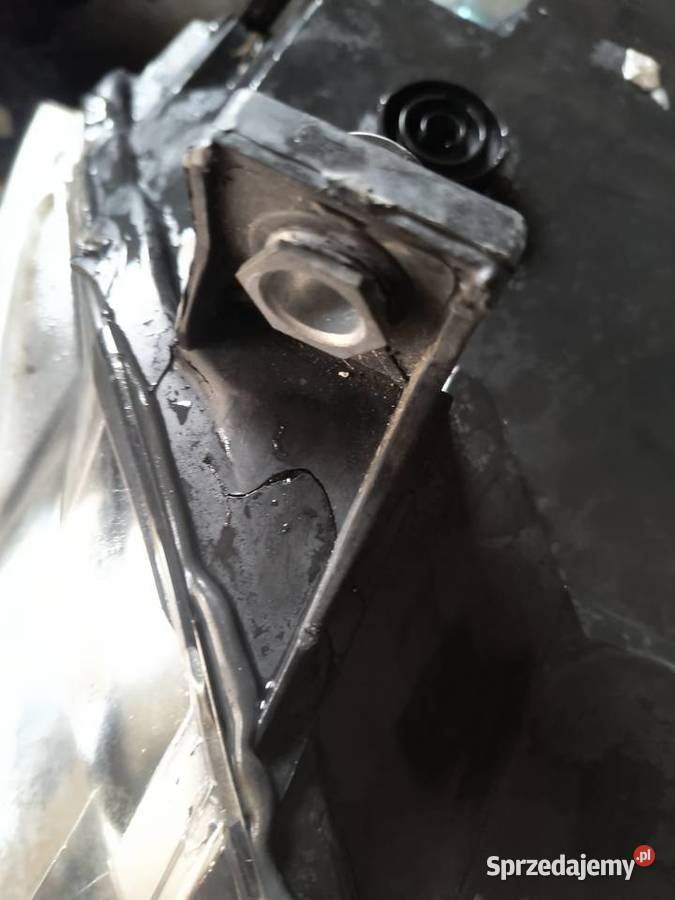 Lampy przód Passat B6 Valeo osobowe Lampy przednie Dratów