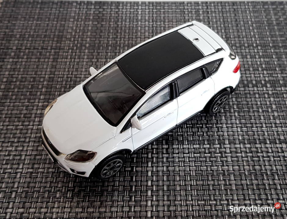 Model ford kuga resorak firma Bburago Ruda Śląska