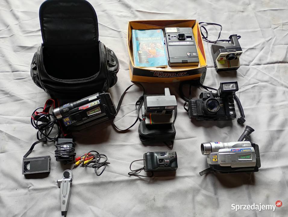 Kolekcja aparatów i kamer Polaroid VHS i inne małopolskie Dąbrówki Breńskie