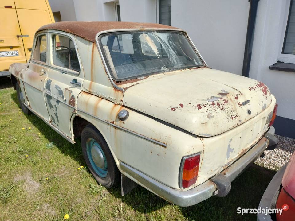 WARSZAWA 224 SEDAN 61r Pozostałe Kołobrzeg