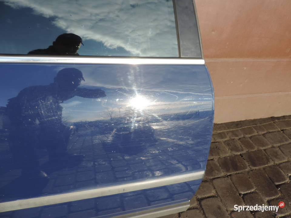 VW PASSAT B5 KOMBI FL DRZWI PRAWY TYŁ LA5E Nowy Sącz