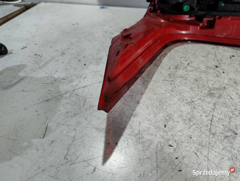 LAMPA PRAWAY TYLNA TYŁ PEUGEOT 5008 I LIFT