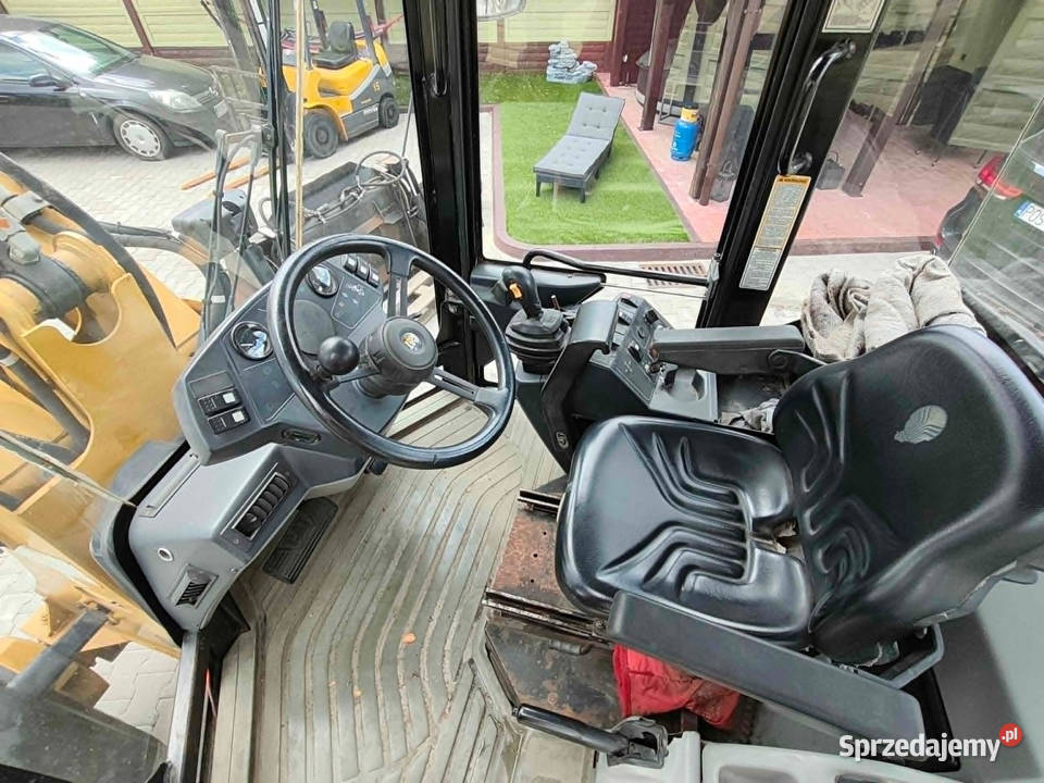 Ładowarka kołowa CAT 906 łyżka krokodyl widły sprzedam
