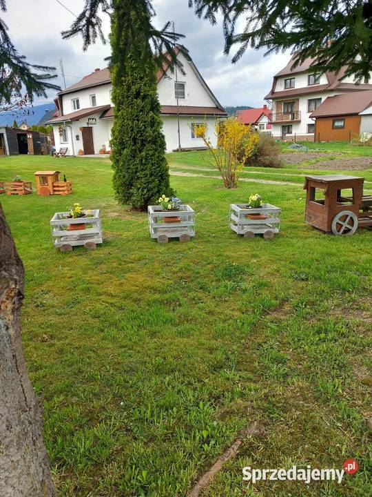 fajna ozdoba ogrodowa DONICA