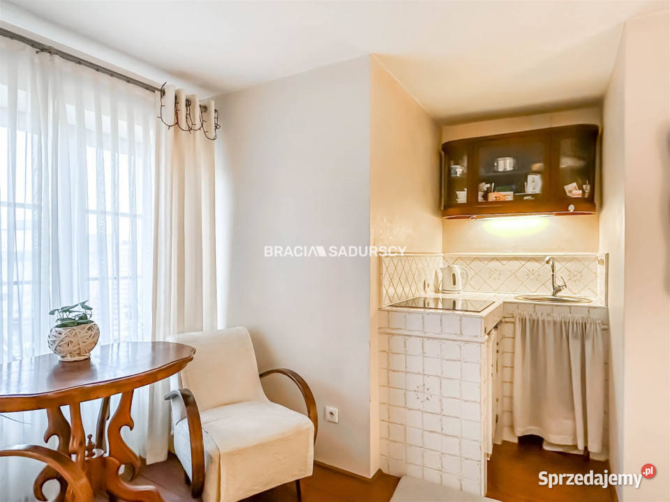 Mieszkanie 215m2 1 pokój Kraków Piłsudskiego cegła