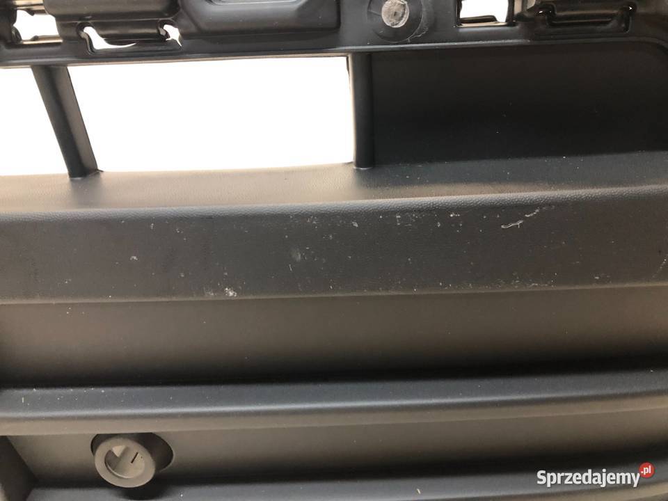 VW CRAFTER II 2017 4x OTWORY PDC ZDERZAK PRZÓD Skarżysko-Kamienna