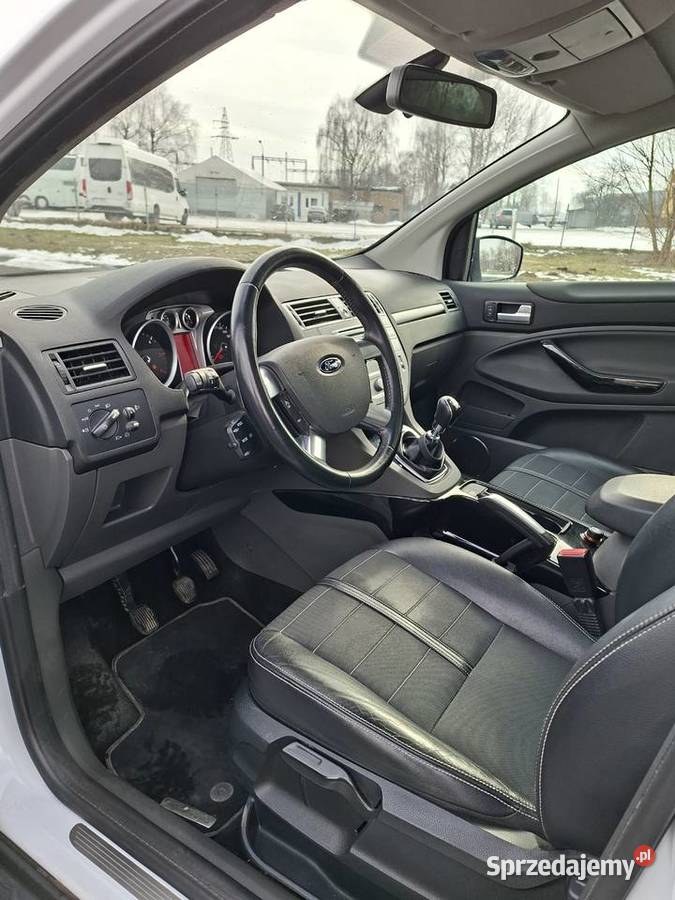 Samochód osobowy Kuga