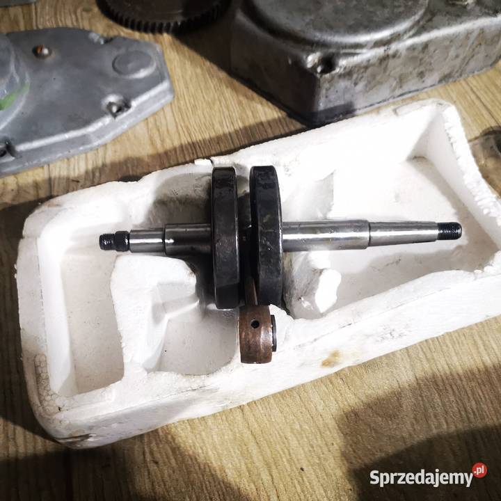 Motorynka plus masę nowych części Rok produkcji 1985 Kraków