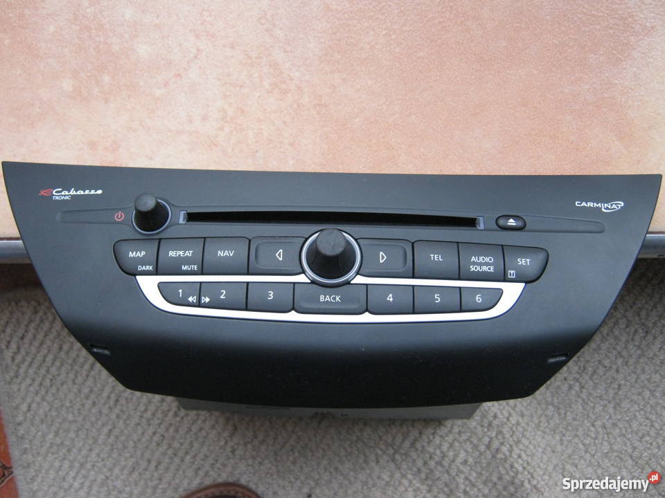 7711422440 LAGUNA III RAMKA RADIA NA RADIO śląskie Częstochowa