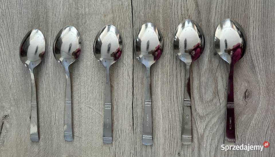 Zestaw sztućców z lat PRLu Łódź