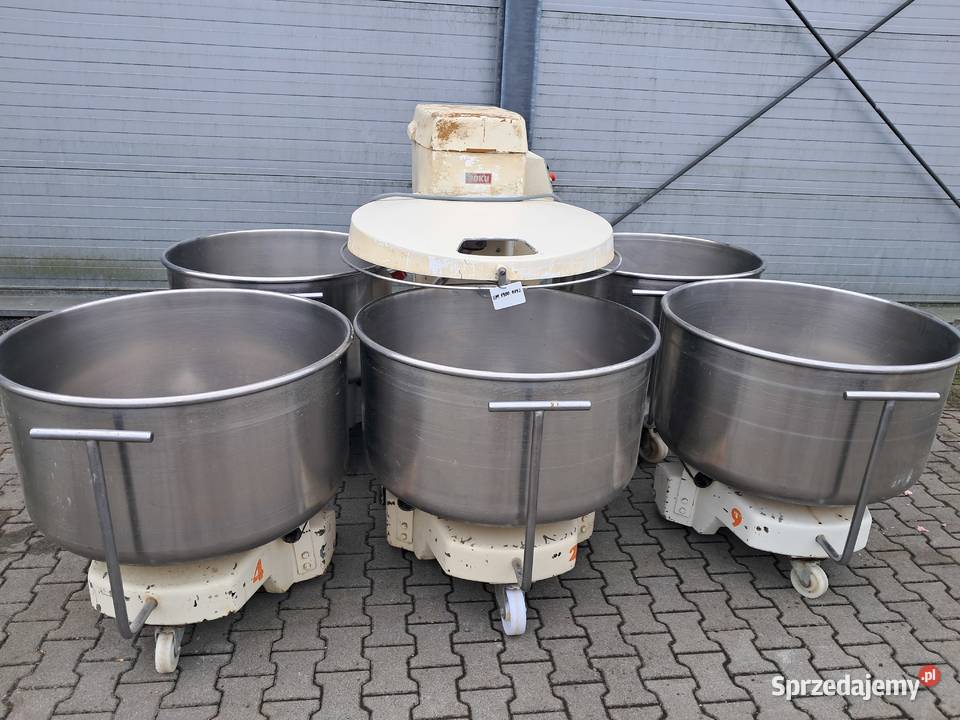 Miesiarka z dzieżą wyjezdną Boku SK 240A Gastronomia Rzeszów